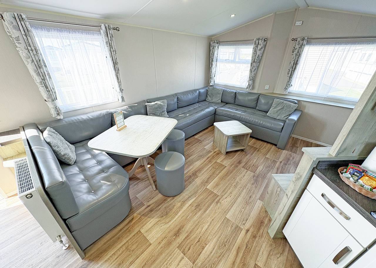 Purn Gold 8 (Pet) in Nord Somerset
