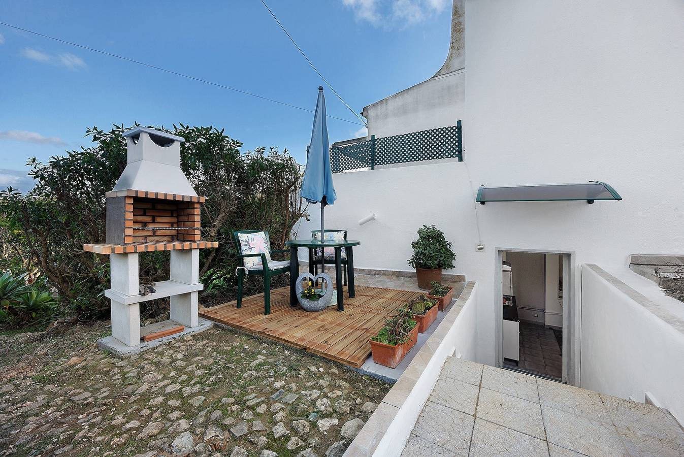 Estúdio inteiro, Estúdio 'Económico para Dois em Lagos' com Piscina Partilhada, Wi-Fi e Ar Condicionado in São Sebastião, Lagos