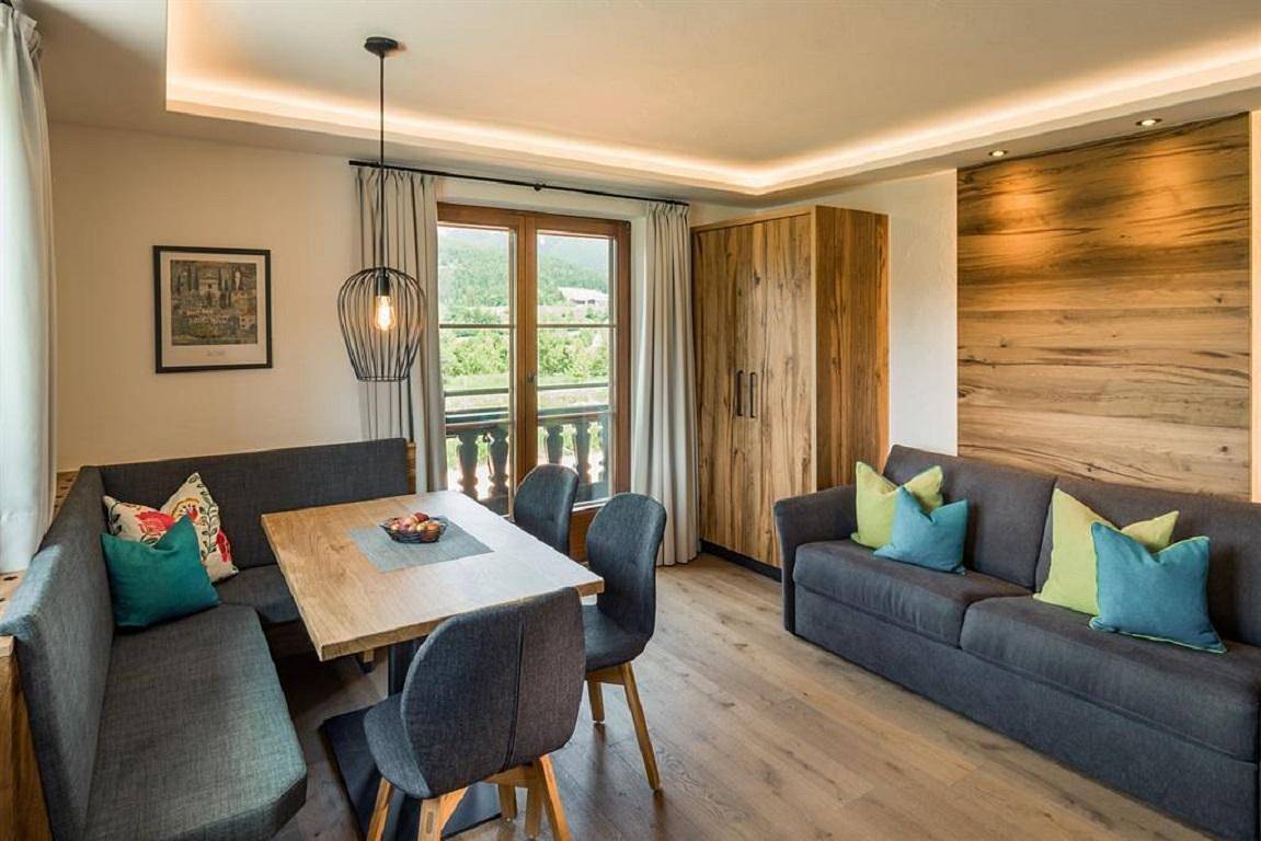 Geheel vakantieappartement, 2 slaapkamer,woon-slaapkamer/douche of b in Ellmau - SkiWelt, Ellmau