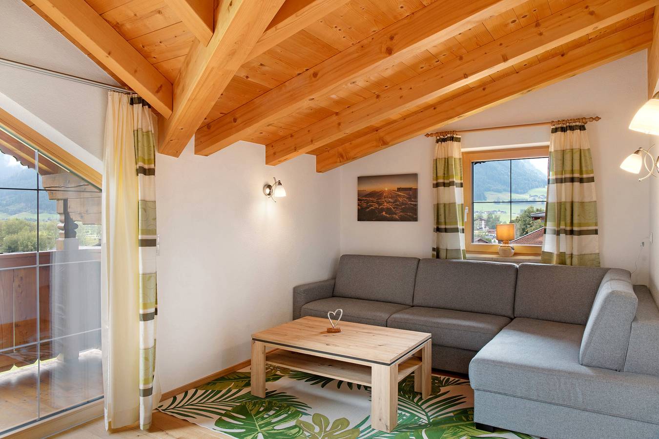 Ganze Wohnung, Ferienwohnung 'Haus Brugger' mit Bergblick, Gemeinschaftsgarten und Wi-Fi in Uttendorf, Kitzbüheler Alpen