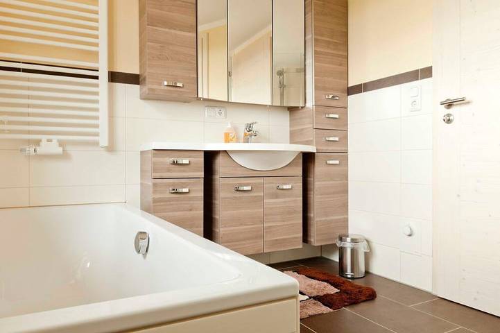 Ferienwohnung für 6 Personen, mit Balkon und Garten sowie Pool in Scheßlitz - 3