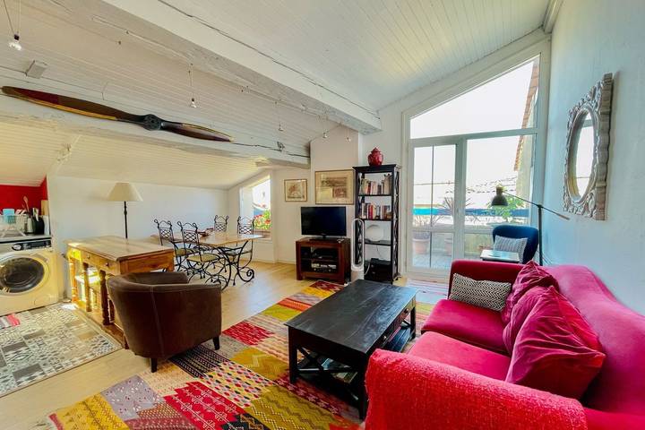Villa for 4 people, with Balcony in Bordeaux