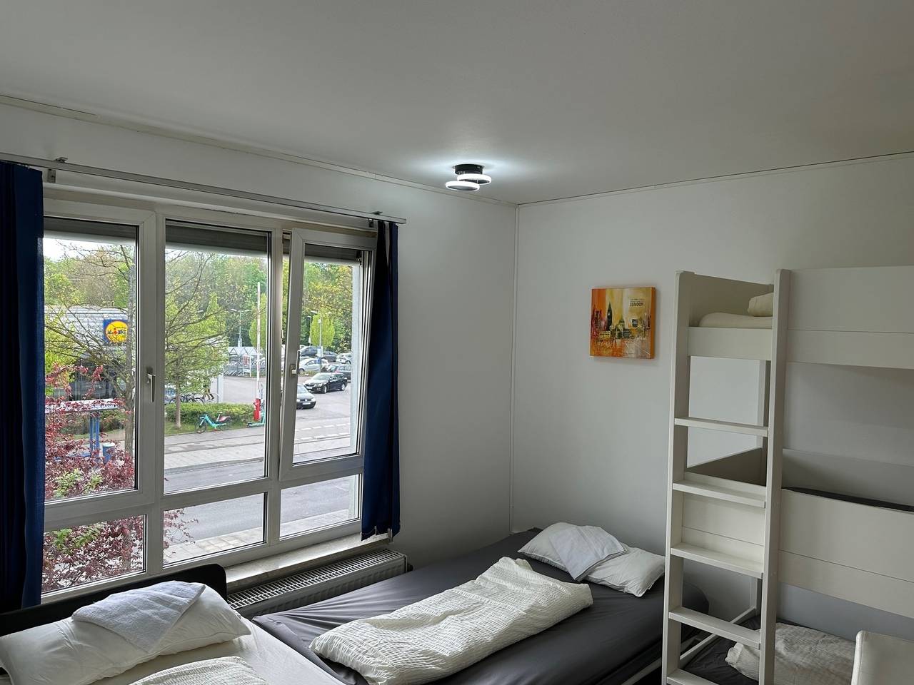 Entire holiday apartment, Holiday apartment for 5 people in Munich Johanneskirchen, Munich
