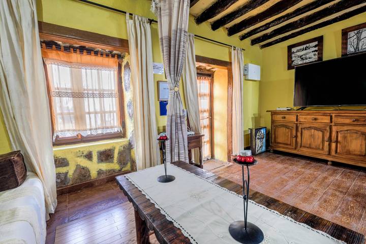 Holiday Home "Carmela" with Amazing Ocean Views, Terrace & Wi-Fi in El Farrobo, La Guancha
