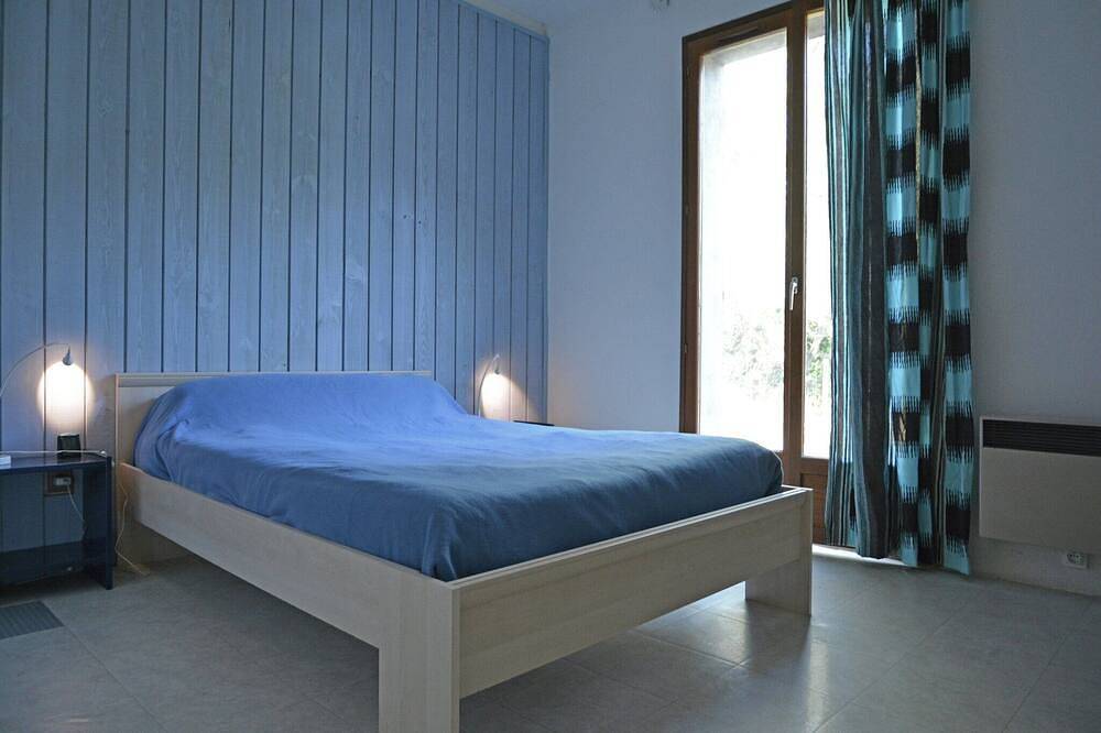 Villa in Le Boulou with Scenic Hilltop Views in Le Boulou, Céret region