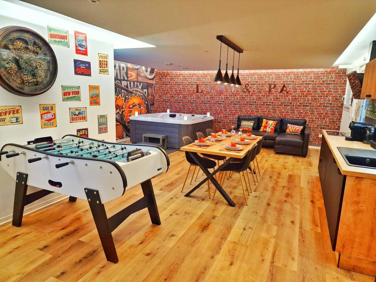 Appartement entier, Loft & Spa-6 Pers-Jacuzzi-Parking-Jardin-Clim-Colmar in Muntzenheim, Région de Colmar
