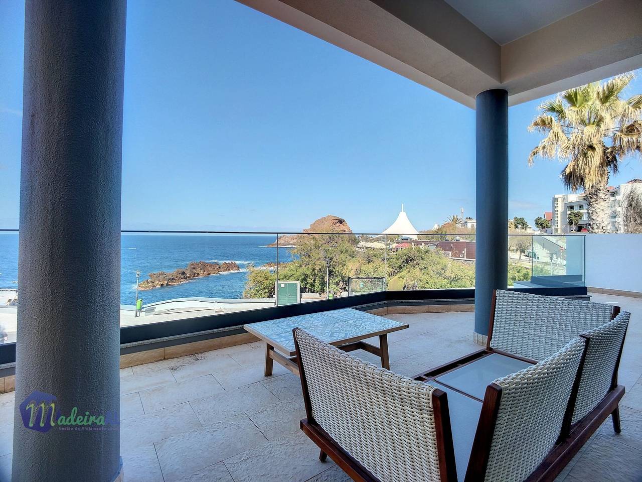 Pearls Beach Villa in Porto Moniz, Madeira
