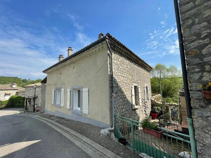 Location de vacances pour 6 personnes, avec Balcon et Terrasse ainsi que Jardin et Piscine à Saint-Andéol-de-Berg - 4