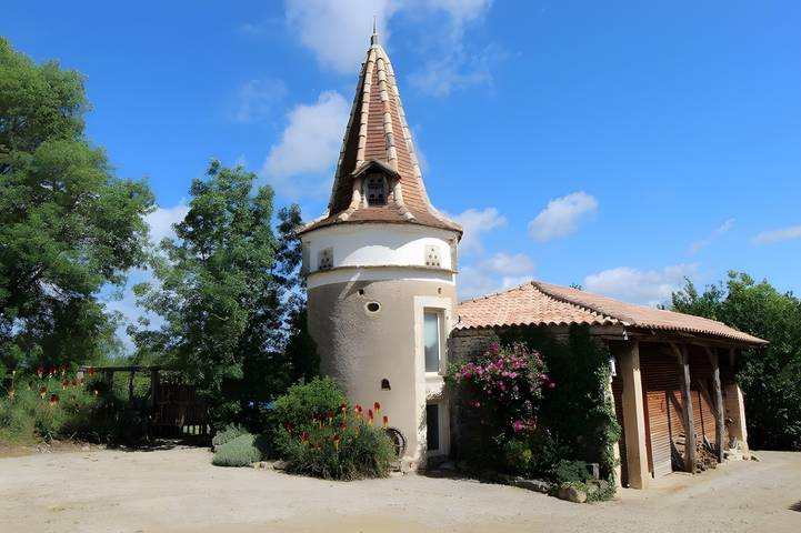 Location de vacances pour 7 personnes, avec jardin à Lavaurette