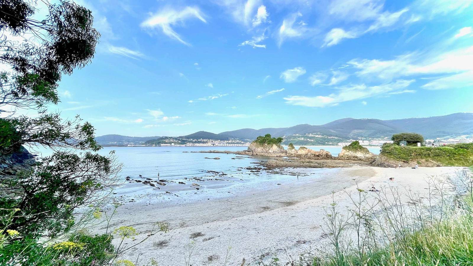 Entire apartment, The Cliffs - At Seiramar Portonovo in Viveiro, Galician Coast