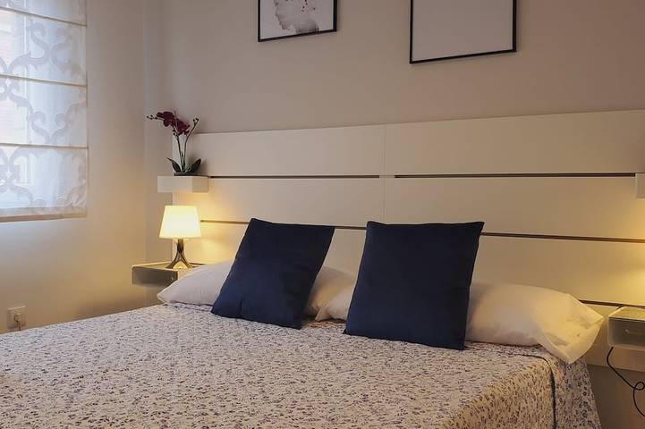 Entire apartment, Céntrico Apto en Gijón con Garaje y Wifi in Gijón, Costa Verde (Spain)