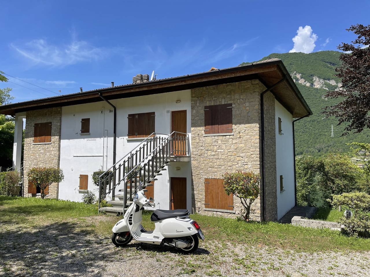 Ganze Wohnung, Ferienwohnung für 4 Personen mit Balkon in Idro, Gardasee-Berge