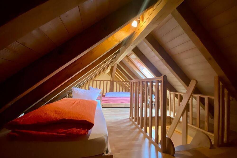 Ganze Wohnung, Fewo mit Balkon Nr.1 - Kräutercafé Walther in Wissembourg, Region Weißenburg