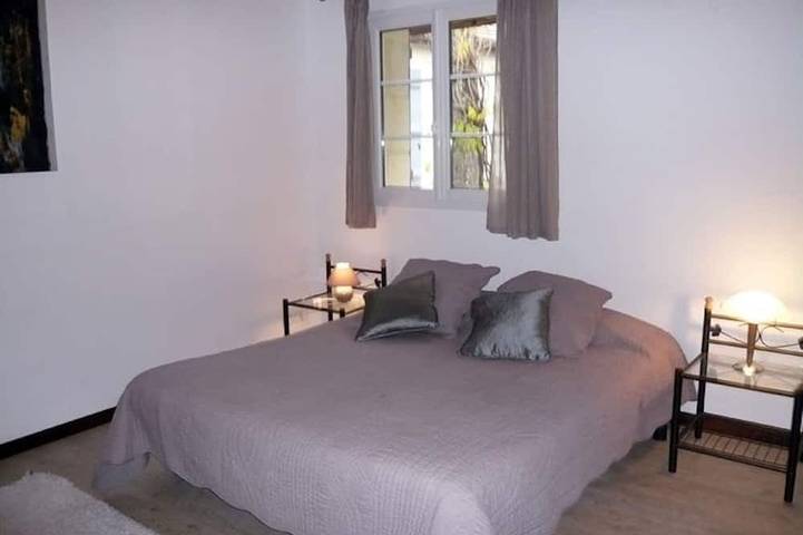 Gîte pour 12 personnes, avec Terrasse et Jardin dans le Lot - 4