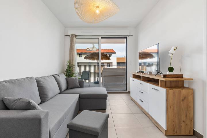Ferienwohnung für 4 Personen, mit Balkon und Terrasse in Marseillan