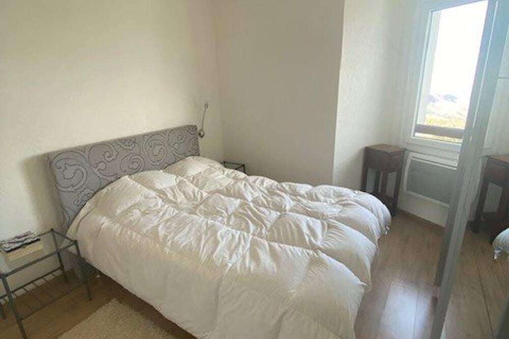 Appartement entier, Arette: Appartement 6 pers, accès pistes, parking, balcon in La Pierre Saint-Martin, Arette
