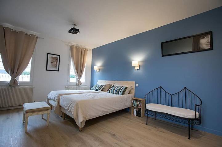 Location de vacances pour 8 personnes, avec jardin et terrasse à Sallebœuf - 3