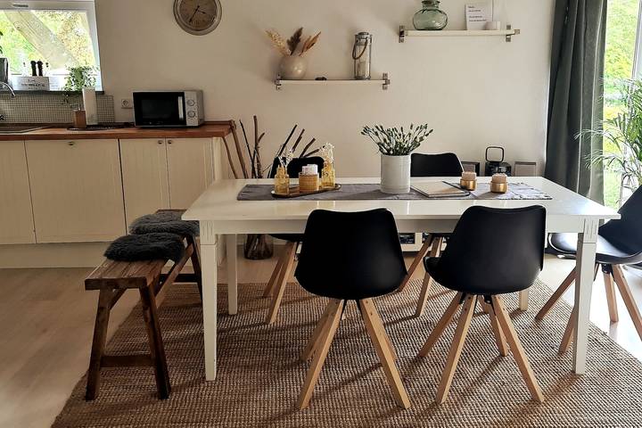 Ganze Wohnung, Ferienwohnung 'Nordsee- Ferienwohnung Im Speicher' mit Wi-Fi in Meldorf, Kreis Dithmarschen