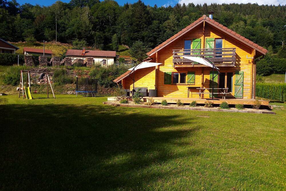 \"Chalet des Brocards at the foot of the Ballon d'Alsace, pets welcome! in Saint-Maurice-sur-Moselle, Épinal en omgeving