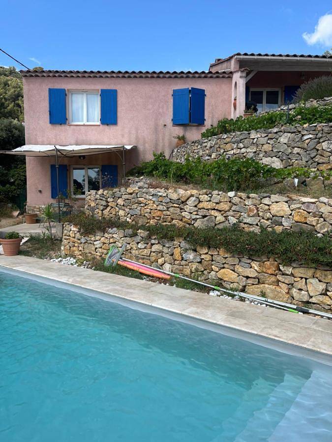 Ferienwohnung für 4 Personen, mit Pool und Ausblick sowie Garten, mit Haustier in Toulon - 4
