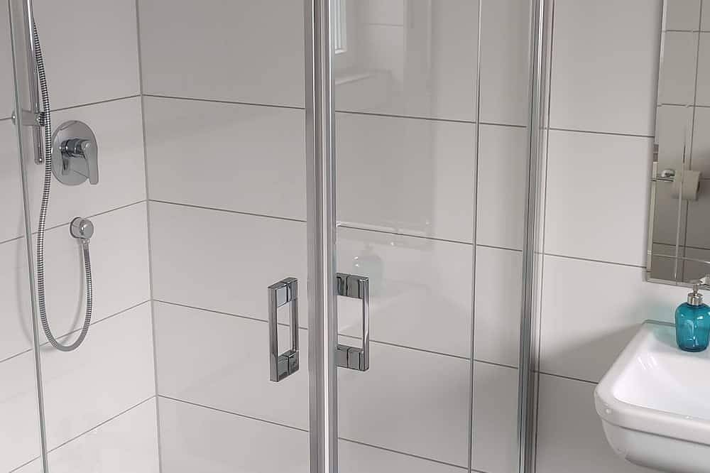 Ganze Wohnung, Wohnen auf dem Sonnenhügel über Neuwied in Neuwied, Osteifel