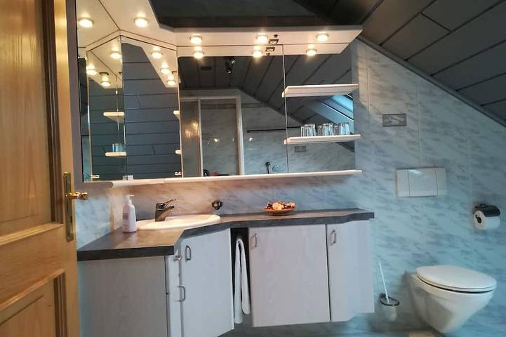 Gîte pour 5 personnes, avec balcon et jardin à Kronach - 4