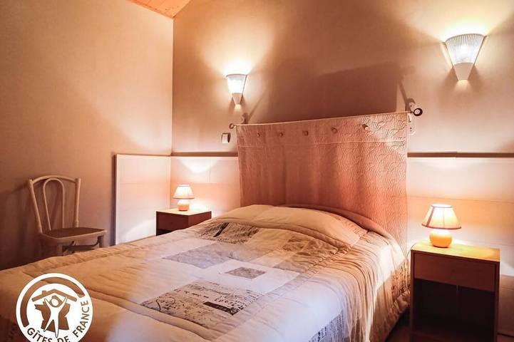 Location de vacances pour 2 personnes, avec jardin et piscine, animaux acceptés à Duravel - 2