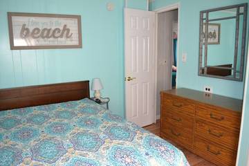 Vacation House for 9 Guests in Oceanside Village, Garden City (SC), Picture 3