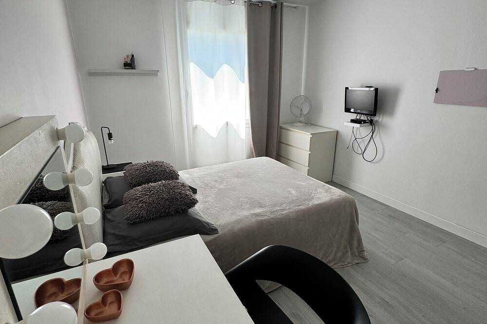 Ein Paradies des modernen Friedens, klare Sicht ohne Widerspruch in Saint-Alexandre, Nimes und Umgebung