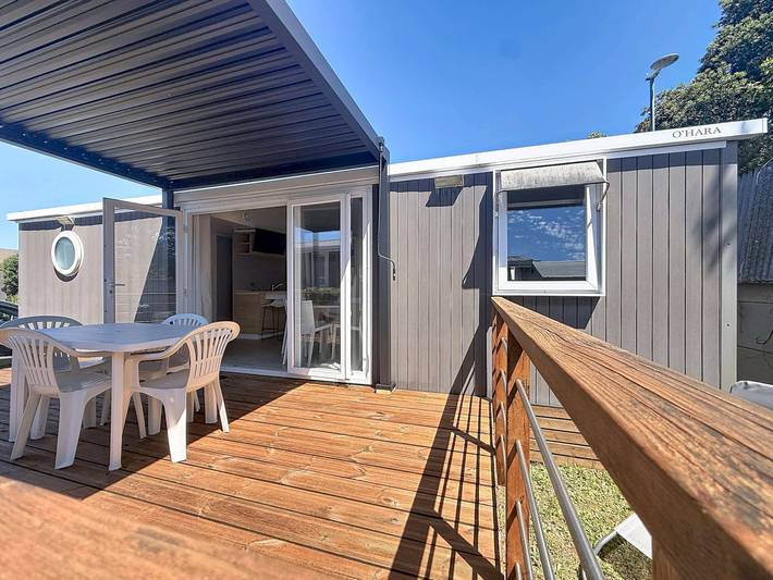 Camping pour 4 personnes, avec Terrasse et Piscine
