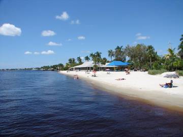Vacation Home for 6 Guests in Cape Coral, Southwest Florida, Picture 3