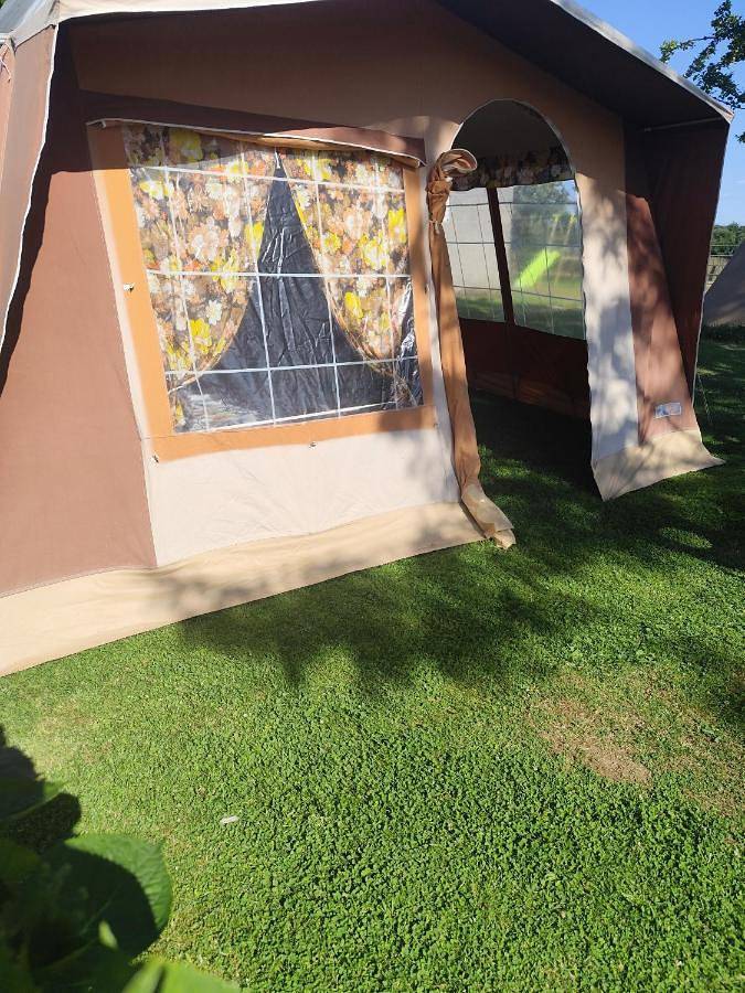 Camping pour 6 personnes, avec jardin et vue, animaux acceptés dans Orne - 2