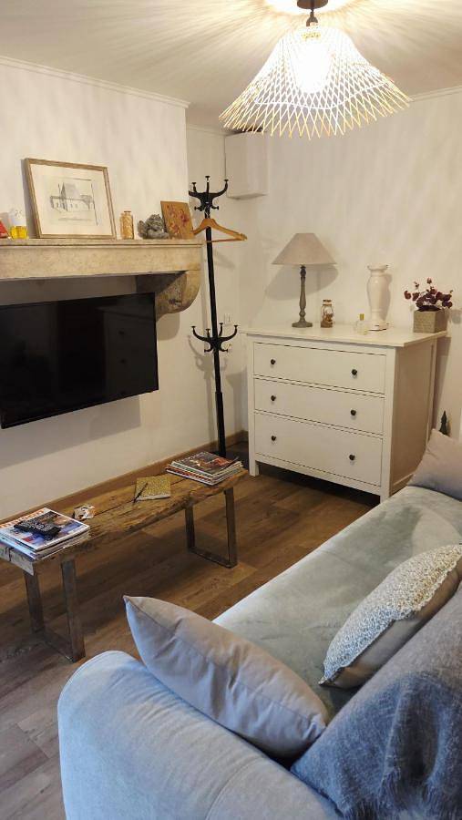 Location de vacances pour 4 personnes, avec vue et jardin à Saint-Germain-du-Plain - 2