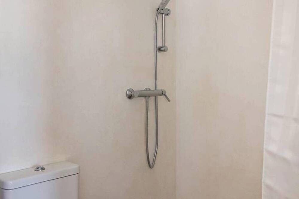 Ganze Wohnung, Sitia Old Port Studio - 3 Minuten zu Fuß zum Strand - Ac - Wifi in Sitia, Lasithi