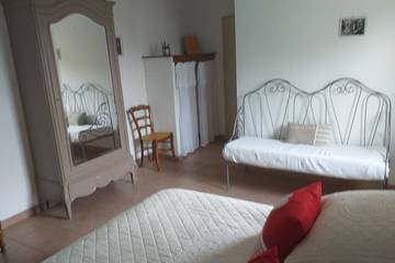 Maison D’hôte pour 2 Personnes dans Lacoste, Parc naturel régional du Luberon, Photo 3