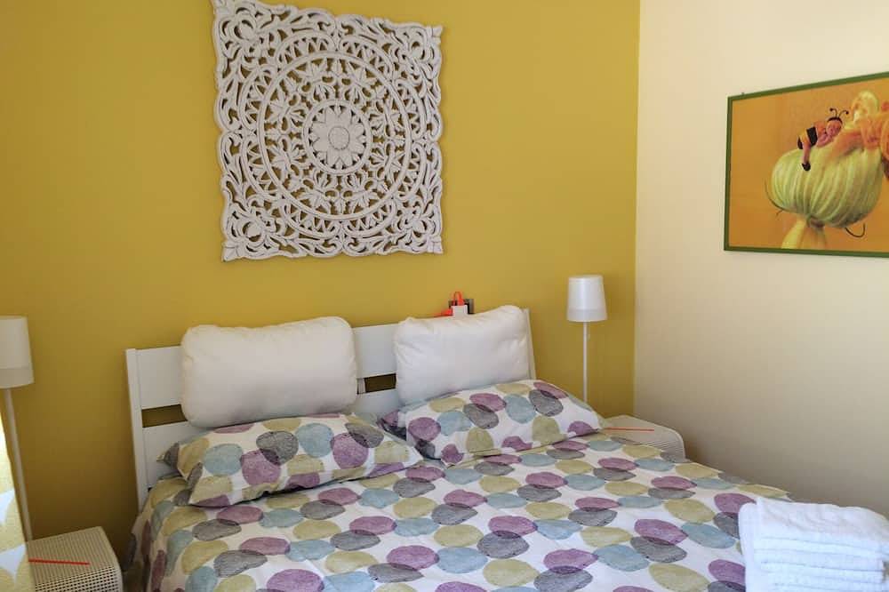 Villa Singola  3 Camere 2 Bagni Giardino E Piscina Privata in Salò, Prealpi Gardesane
