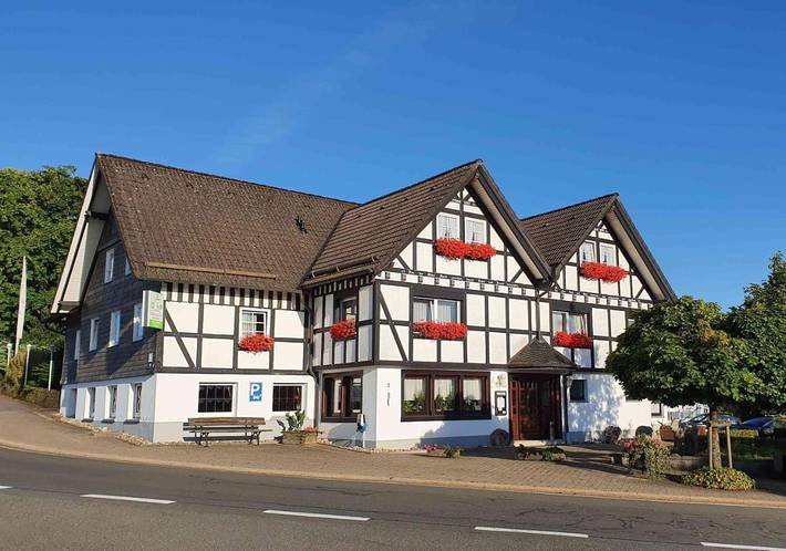 Ferienhaus für 2 Personen, mit Terrasse und Ausblick in Finnentrop