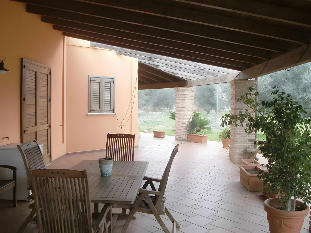 Villa 'Degli Ulivi' con Giardino Privato in Avetrana, Golfo di Taranto