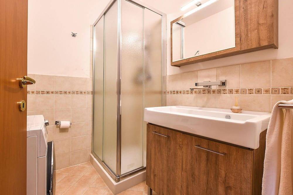 Apartamento entero, Bonito apartamento de 1 dormitorio en. in Custonaci, Provincia de Trapani