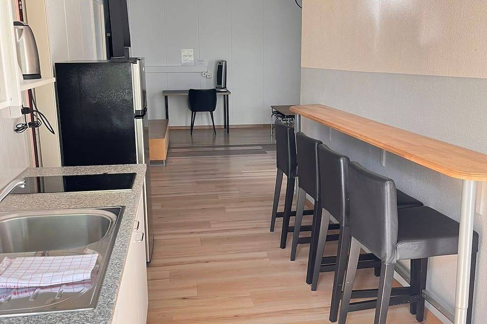 Ganze Wohnung, Bright, comfy, industrial looking in Kanton Zürich