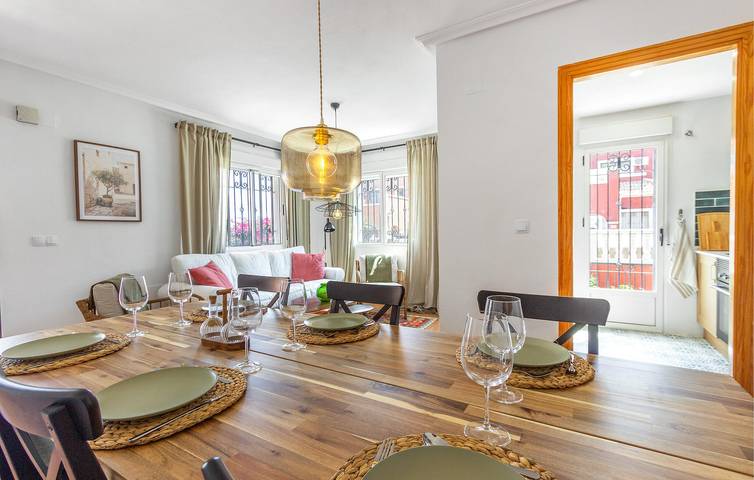 Appartement confortable avec piscine et terrasse près de Los Montesinos in La Herrada, Los Montesinos