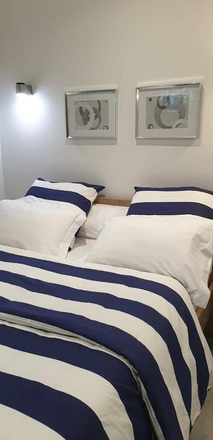 Appartement entier, Dominicaine Sud, Studio meublé in Amilly, Région de Montargis