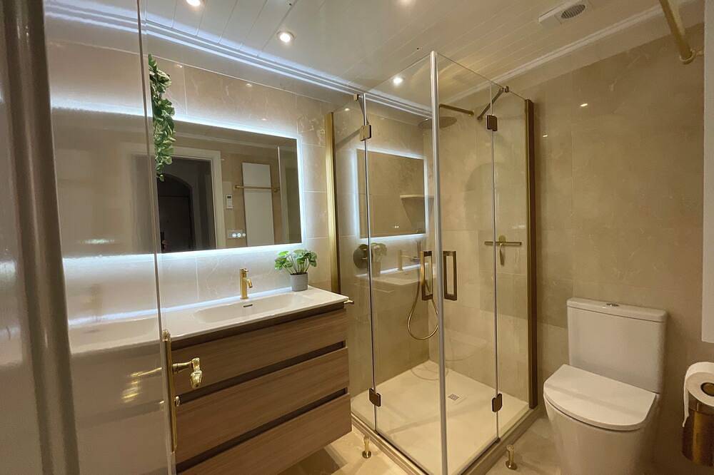 Ganze Wohnung, Schönes Penthouse in der Nähe von Marbella Los Arqueros Golf in Los Arqueros Golf and Country Club, Benahavís