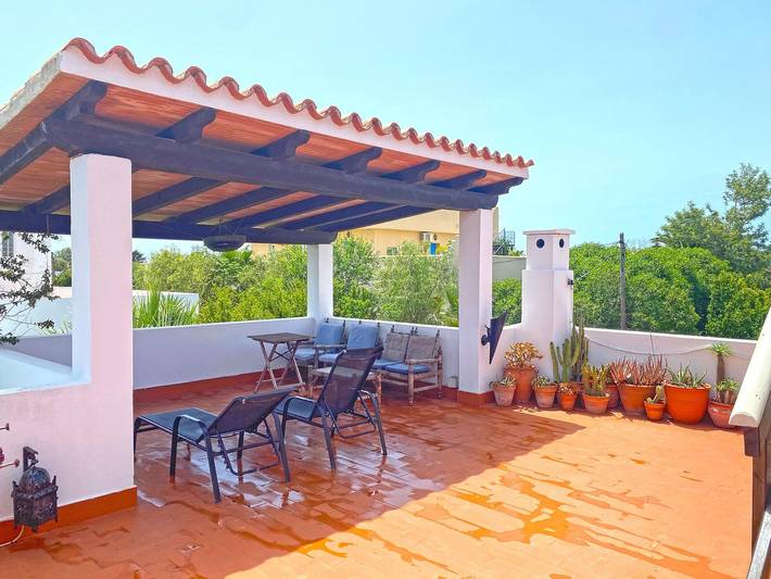 Villa confortable avec belle terrasse sur le toit et vue sur la mer. 4-6 pax. in Playa del Faro de Trafalgar, Barbate