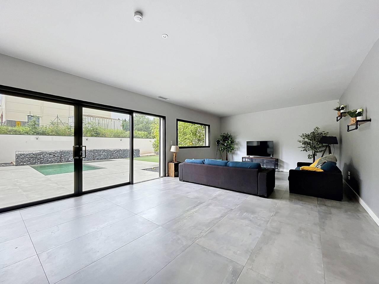 Contemporary villa with pool and mountain view in Villelongue-dels-Monts, Céret en omgeving