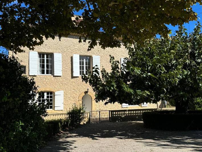 Location de vacances pour 10 personnes, avec jardin à Le Puy-Sainte-Réparade - 3