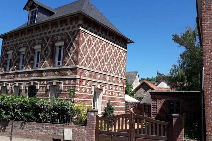 Location de vacances pour 4 personnes, avec Terrasse et Jardin à Fontaine-le-Dun