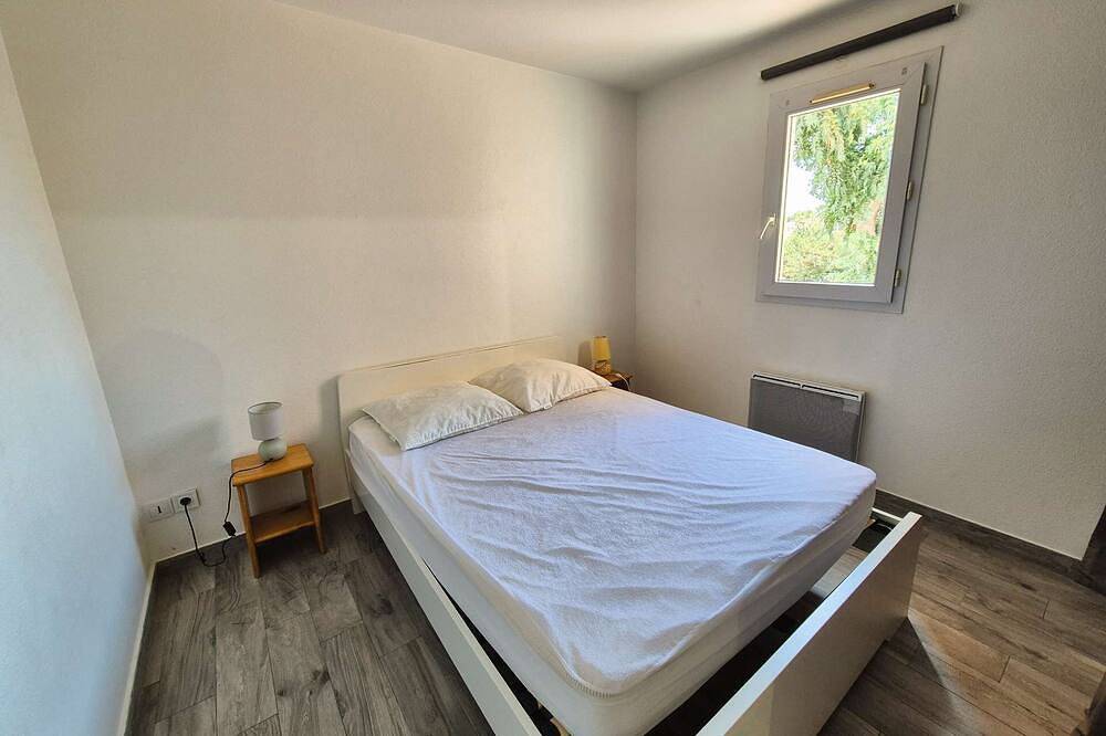 Appartement entier, Piscine, plages à proximité, internet et parking privé in La Seyne-sur-Mer, Région de Toulon