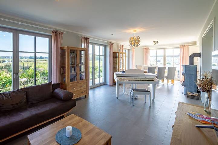 Ferienhaus für 6 Personen, mit Terrasse und Garten sowie Sauna