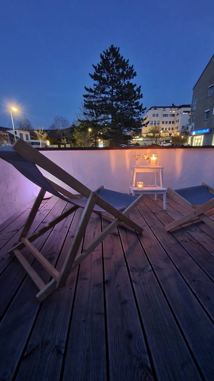 Ganze Wohnung, Fewo Am Tiefen Weg - Gemütliche Ferienwohnung (85qm) mit großem Balkon in Karlstadt, Fränkisches Weinland